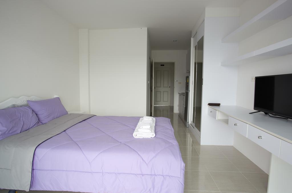 Ratchy Condo Бангсаре Номер фото